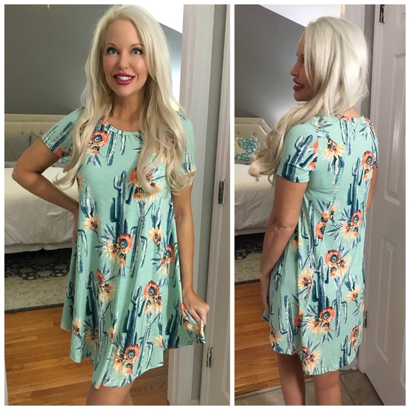 LAST 1! HP 🎉Beautiful 🎉cactus 🌵and floral dress - Picture 2 of 2